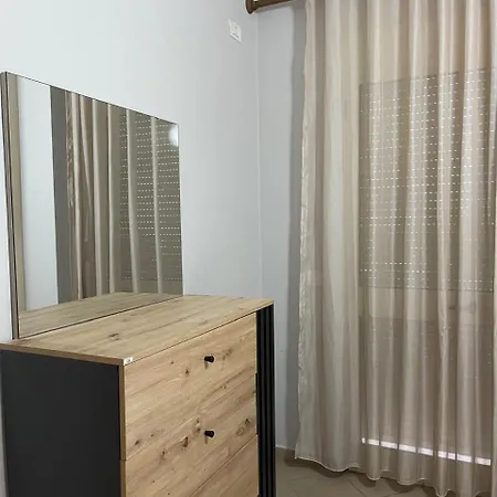 Barefoot Bliss دراس